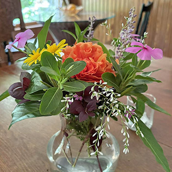 flower arrangment