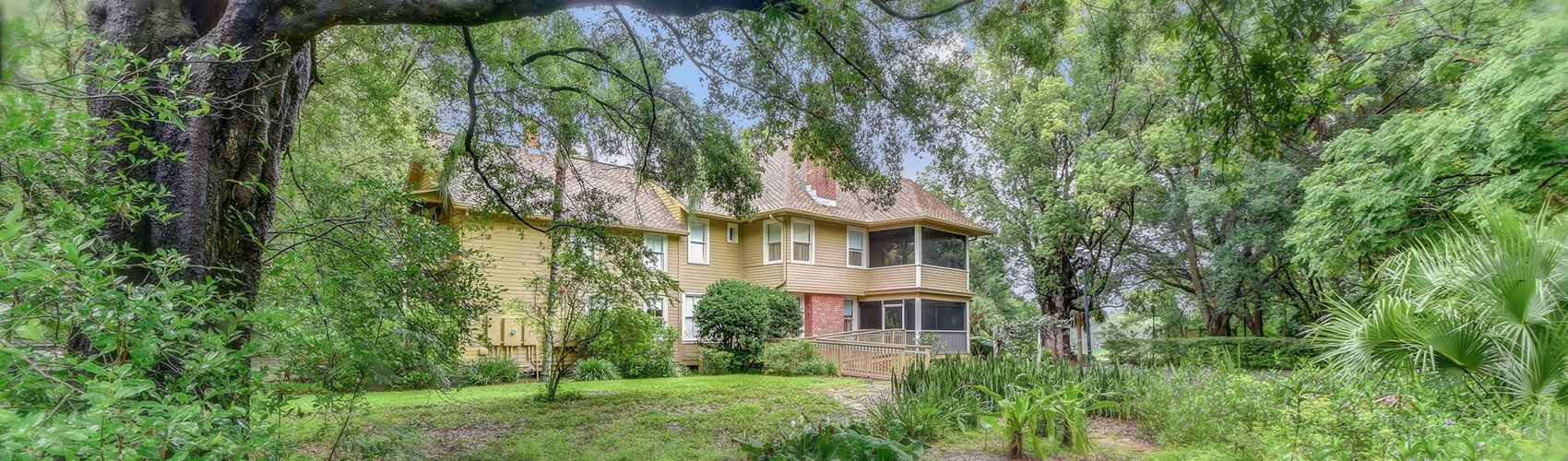 Exterior of Thurston House